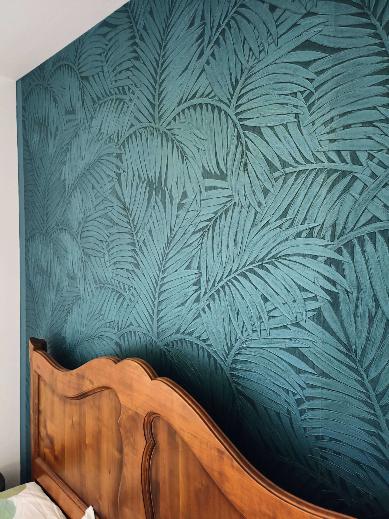 rénovation chambre avec papier peint Arte
